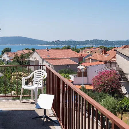 Apartment Anna Vodice